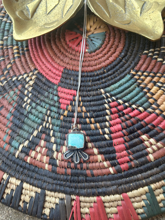 Dainty necklace